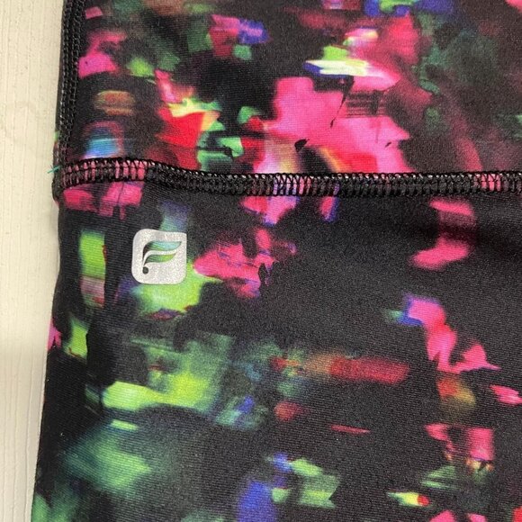 Fabletics Women's EUC Mid Rise Salar Capri Black Chroma Colorful Leggings Small - Picture 3 of 6